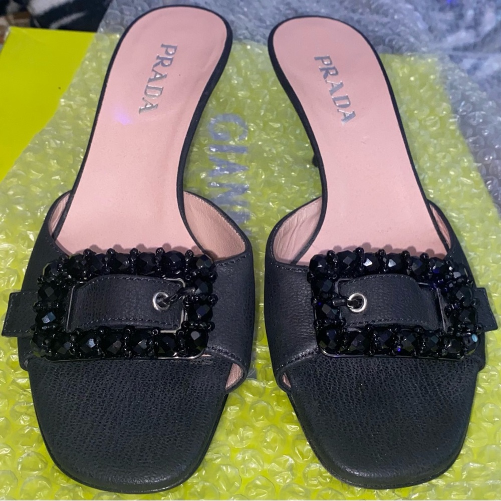VINTAGE PRADA RAFFIA BEADED BUCKLE KITTEN HEELS - Picture 2 of 9